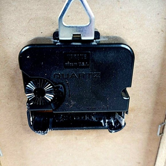 Vintage Elgin Wall Clock Quartz Battery Movement Dried Flowers Wood - Picture 5 of 5